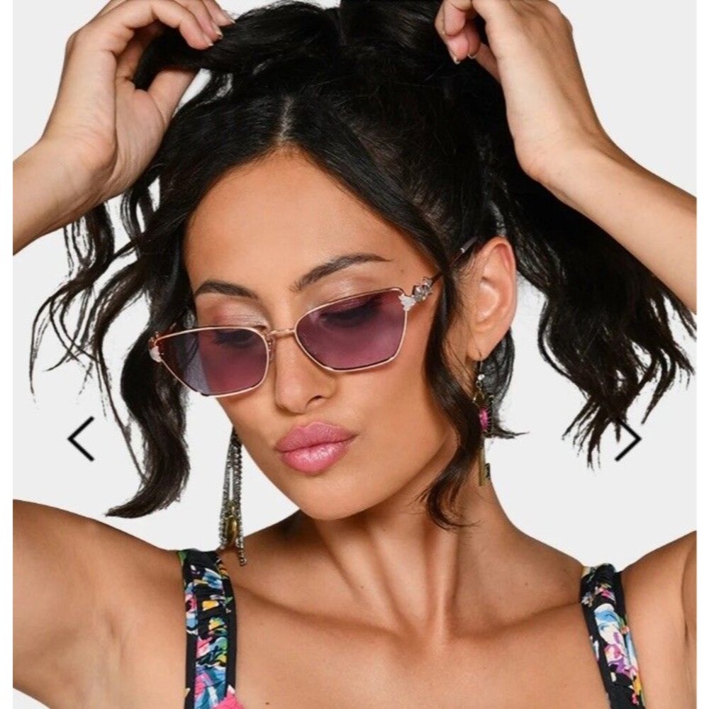 Betsey Johnson Cat Eye Butterfly Sunglasses Rose Gold New